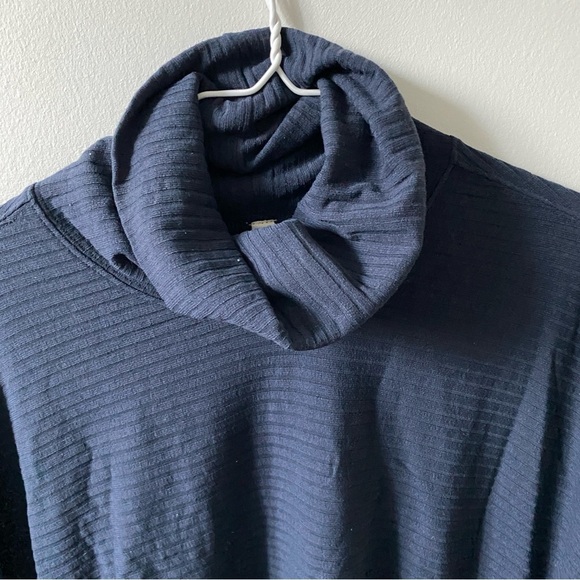 FP Movement Free People Oversized Navy Blue Ribbed Turtleneck Sweater XS - Picture 3 of 14